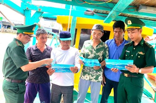 Ngư dân U Minh cam kết không sử dụng xung điện đánh bắt thủy sản