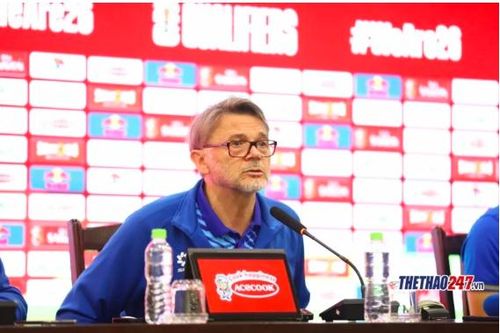 Huấn luyện viên Troussier: 'Hãy nói về tương lai của tôi vào thời điểm khác'