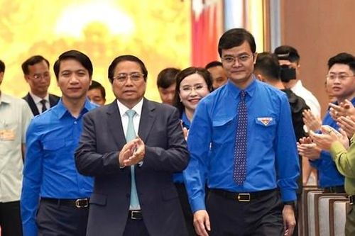 Thủ tướng Phạm Minh Chính gặp mặt và đối thoại với thanh niên về chuyển đổi số