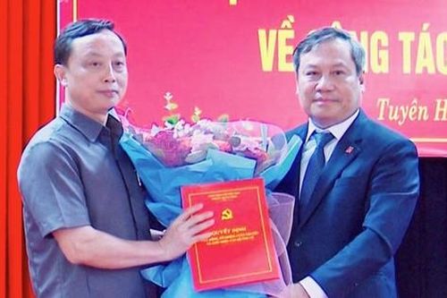Điều động hai giám đốc sở ở Quảng Bình làm bí thư huyện