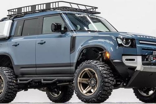 Land Rover Defender nổi bật với gói độ off-road mới