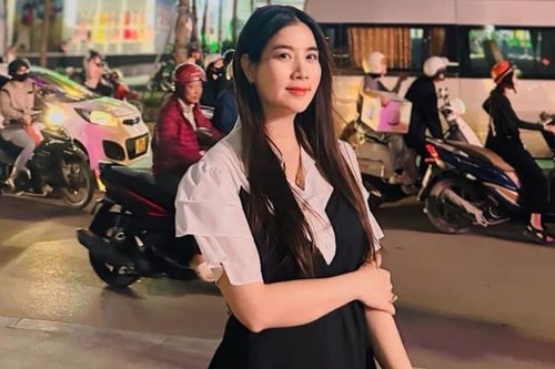 Kha Ly mặc đồ rộng che vòng 2, phản ứng ra sao giữa tin đồn có bầu?