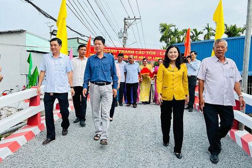Khánh thành cầu giao thông nông thôn ở phường Mỹ Hòa