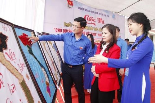 Kiến tạo những giá trị cao đẹp để tuổi trẻ học tập, làm theo