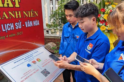Đưa địa chỉ đỏ đến gần hơn với thế hệ trẻ