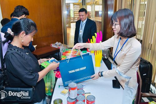 Nắm bắt cơ hội khai thác các thị trường tỷ dân
