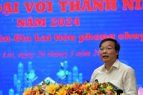 Chủ tịch UBND tỉnh Gia Lai Trương Hải Long đối thoại với thanh niên về chuyển đổi số