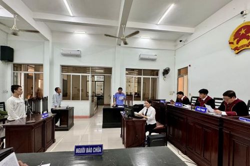 Lãnh 6 năm tù vì tấn công người cùng bàn