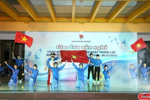 Giao lưu văn nghệ chào mừng kỷ niệm 93 năm Ngày thành lập Đoàn TNCS Hồ Chí Minh