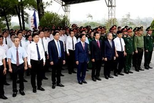 Tri ân sâu sắc các thế hệ đã hiến trọn đời mình cho Tổ quốc, Nhân dân
