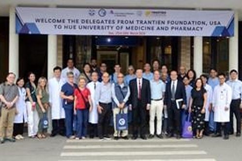 Phối hợp phẫu thuật tạo hình, thẩm mỹ cho bệnh nhân