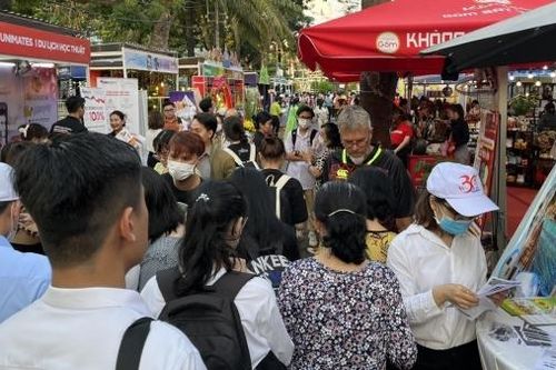 Hơn 100 gian hàng giảm giá, kích cầu tại ngày hội Du lịch TP Hồ Chí Minh