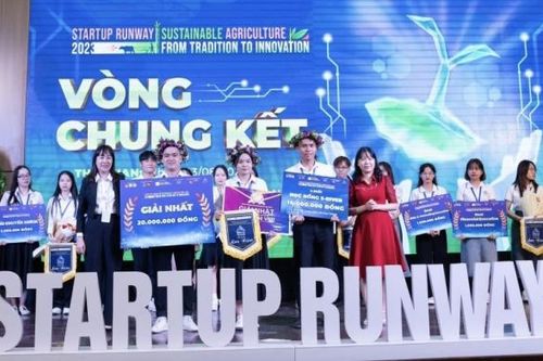 Sinh viên Đại học Đà Nẵng khởi nghiệp nông nghiệp 'xanh'