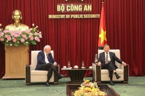 Đẩy mạnh hợp tác trong lĩnh vực an ninh mạng với các đối tác Hoa Kỳ