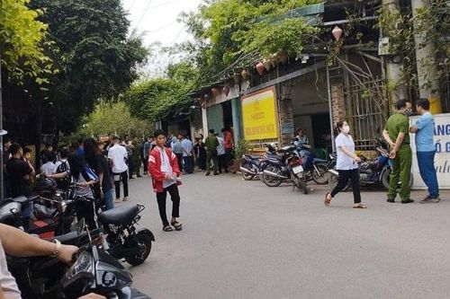 Giết vợ 'hờ' tại quán bia rồi tự sát