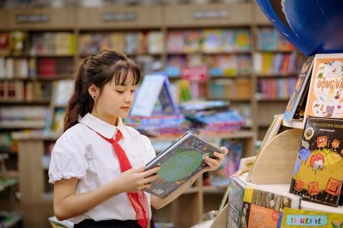 Sách giáo khoa, sách tham khảo áp đảo thị phần xuất bản