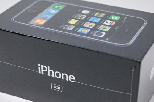 iPhone nguyên bản đời đầu có giá hơn 130.000 USD