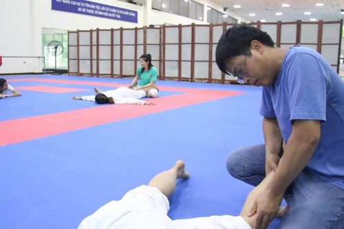 Giải bài toán thiếu hụt bác sỹ ở các đội tuyển thể thao
