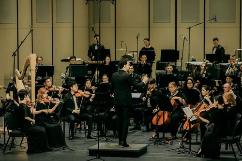 Pianist Nguyễn Việt Trung cùng 80 nghệ sĩ quốc tế sẽ biểu diễn tại Nhà hát Hồ Gươm