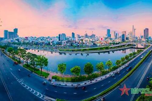 Những sắc màu mới của đô thị sông nước