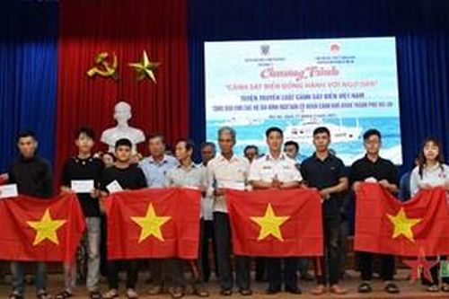 Hải đoàn 21 (Vùng Cảnh sát biển 2):Tuyên truyền, phổ biến Luật Cảnh sát biển cho ngư dân Hội An