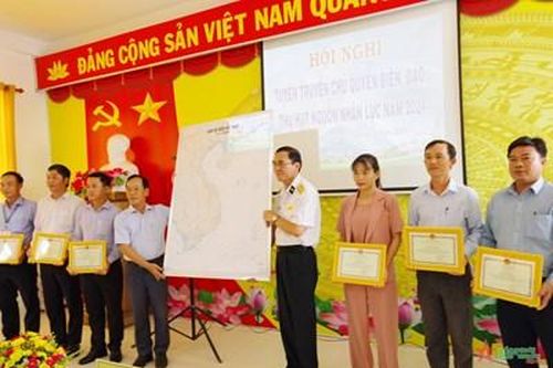 Lữ đoàn 125 tổng kết 10 năm phối hợp tuyên truyền biển đảo tại Đồng Tháp
