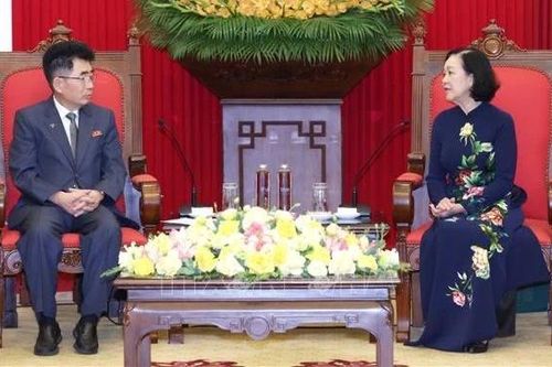 Thường trực Ban Bí thư Trương Thị Mai tiếp đoàn đại biểu Đảng Lao động Triều Tiên