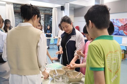 Trải nghiệm với thiện nguyện hướng nghiệp