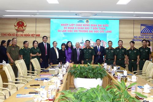 Trường ĐH Cửu Long tăng cường tuyên truyền chiến lược bảo vệ Tổ quốc