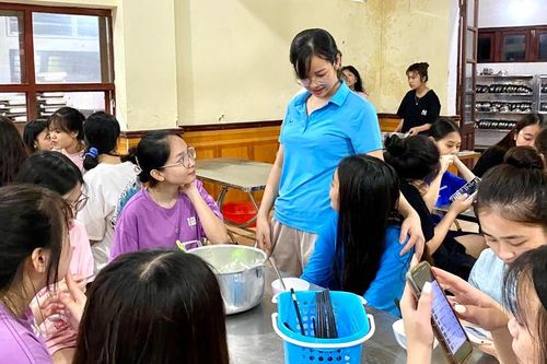 Tập huấn cán bộ, giáo viên tại trường dân tộc nội trú, dân tộc bán trú