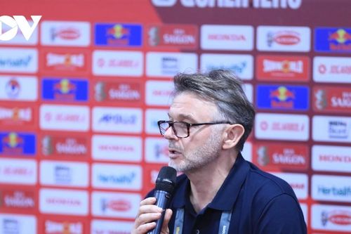 VFF thông báo chính thức về việc chấm dứt hợp đồng với HLV Philippe Troussier