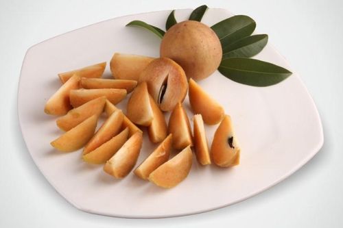 Người phụ nữ 'cầu cứu' bác sĩ sau ăn quả hồng xiêm