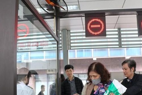 Thêm 10 tuyến xe buýt Hà Nội thanh toán bằng thẻ, vé điện tử