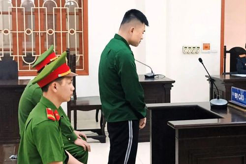 Mua bán ma túy còn thủ súng đạn phòng thân