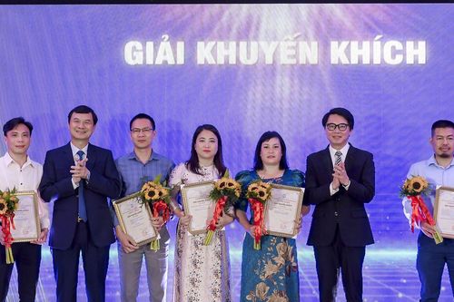 Báo VietNamNet đoạt giải báo chí 'Hải Dương khát vọng, phát triển'