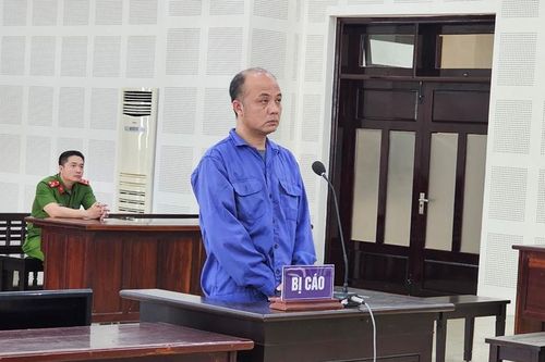 'Phù phép' hàng nghìn m2 đất, nguyên cán bộ địa chính lãnh án