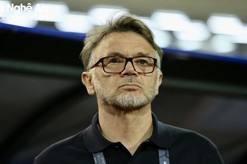 VFF chấm dứt hợp đồng với huấn luyện viên Philippe Troussier