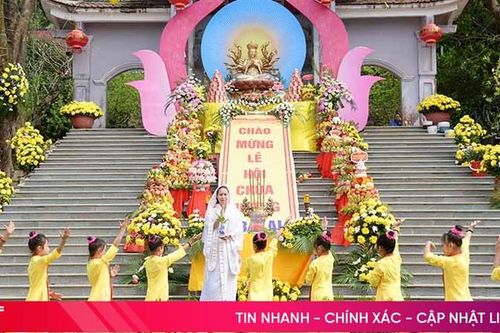 Lễ khánh đản ở chùa Hương Tích