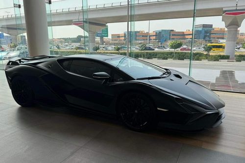 Siêu xe trị giá 3,3 triệu USD sẽ về tay Hoàng Kim Khánh?