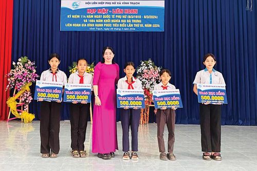 Chủ tịch Hội Liên hiệp Phụ nữ xã Vĩnh Trạch tận tâm