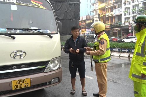 Thị xã Sa Pa đồng loạt ra quân đảm bảo trật tự, an toàn giao thông trên địa bàn