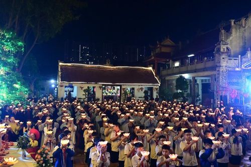 Hải Phòng: Chùa Hào Quang tổ chức đêm hoa đăng kỷ niệm ngày khánh đản Bồ-tát Quán Thế Âm