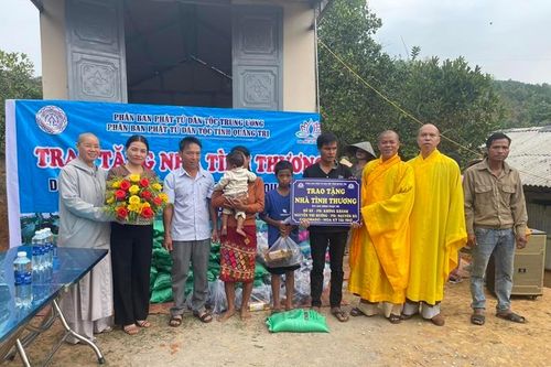 Quảng Trị: Phân ban Phật tử dân tộc Phật giáo tỉnh bàn giao nhà tình thương