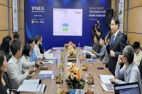 Hiệp hội Thang máy Việt Nam công bố tiêu chuẩn cơ sở 'Yêu cầu an toàn chung trong quản lý, sử dụng, bảo trì và sửa chữa thang máy'
