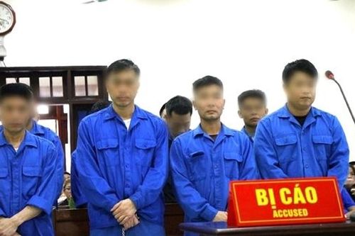 Nhóm đối tượng đưa gần 500 người xuất, nhập cảnh trái phép lĩnh án