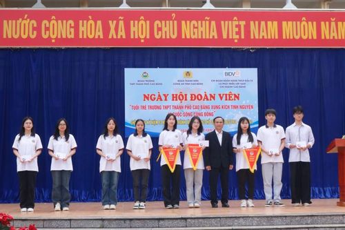 Trường THPT Thành phố tổ chức 'Ngày hội đoàn viên'