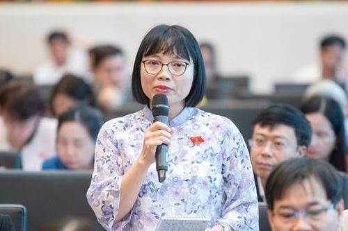 Đề xuất tất cả trạm dừng nghỉ, bến xe phải có hệ thống sạc xe điện là không phù hợp