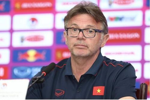 Số tiền VFF phải chi trả khi chấm dứt hợp đồng với HLV Troussier là bao nhiêu?