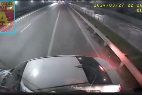 Xe ô tô tải lấn làn tông trúng xe con, kéo lê trên cao tốc Pháp Vân
