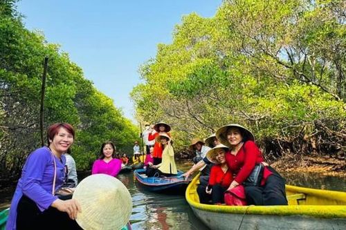 Quảng Ngãi khai thác 'mỏ vàng' du lịch nông thôn